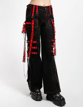 Load image into Gallery viewer, model showing side of pants