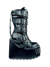 Load image into Gallery viewer, side of boot on display