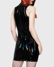 Load image into Gallery viewer, model showing back of dress