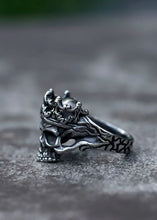 Load image into Gallery viewer, side of ring on display