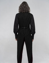 Load image into Gallery viewer, model showing back  of vest