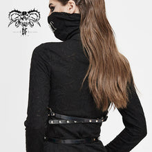 Load image into Gallery viewer, model showing back of harness