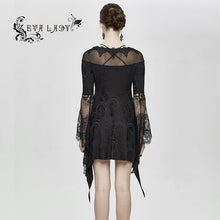Load image into Gallery viewer, model showing back of dress