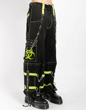 Load image into Gallery viewer, model showing side of pants