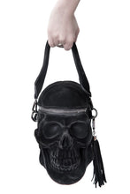 Load image into Gallery viewer, model holding bag