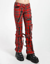 Load image into Gallery viewer, model showing side of pants