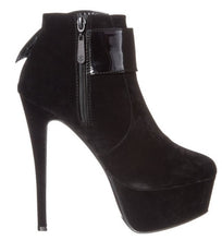 Load image into Gallery viewer,  side of shoe