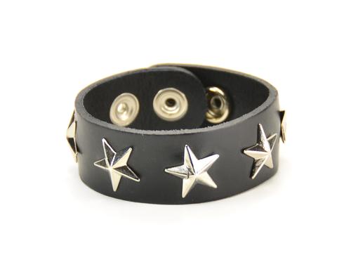 Black leather bracelet with 5 silver star studs.