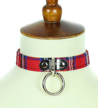 Load image into Gallery viewer, collar on mannequin
