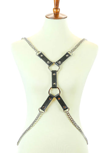 front of harness on mannequin